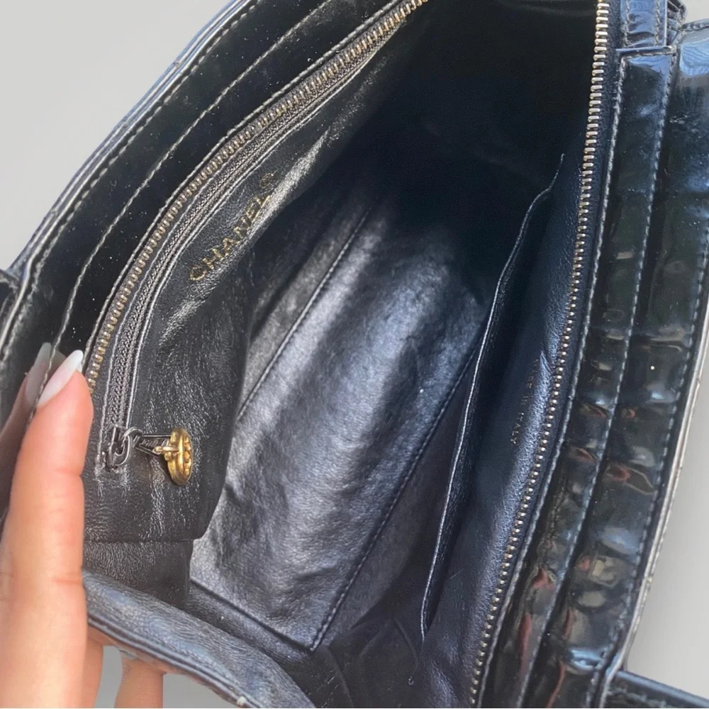 Chanel Black Patent Leather Diamond Quilt Mini Tote Bag